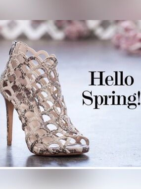 Vince Camuto snakeskin heels